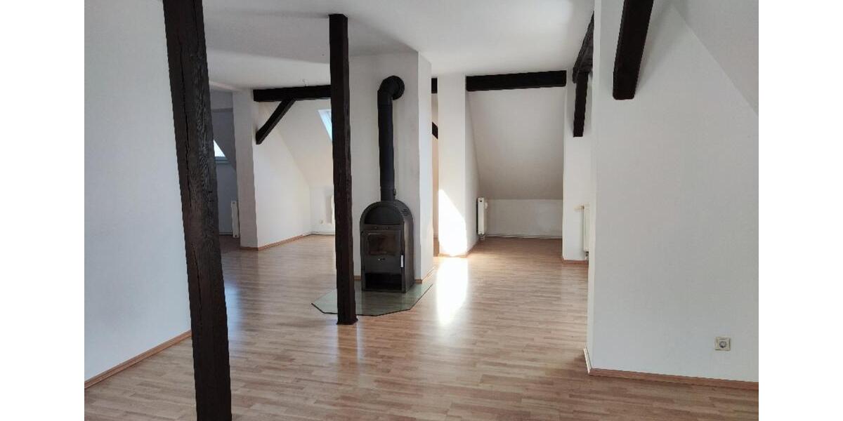 Dachgeschoßwohnung Welzow - 3 Zimmer, 125 m&sup2;, 500&euro; | Angebot:24430370