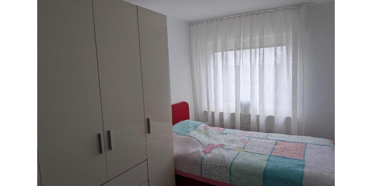 Etagenwohnung Frankfurt am Main Nied - 4 Zimmer, 86 m&sup2;, 1.500&euro; | Angebot:25174857