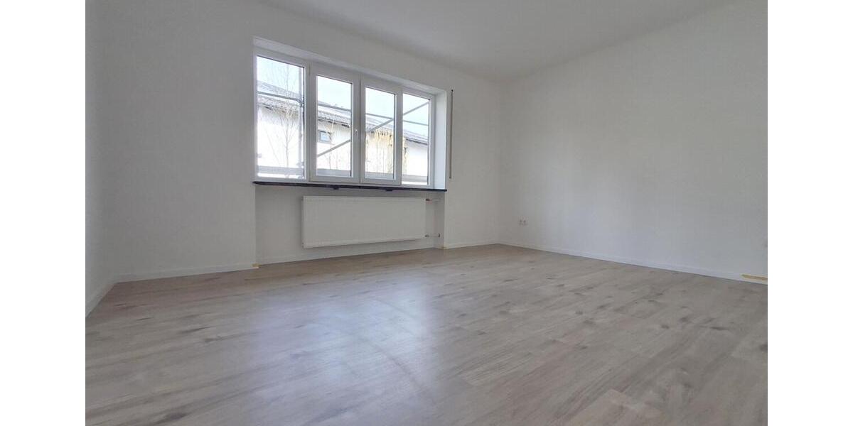 Etagenwohnung Deggendorf - 4 Zimmer, 91 m&sup2;, 1.150&euro; | Angebot:25346140