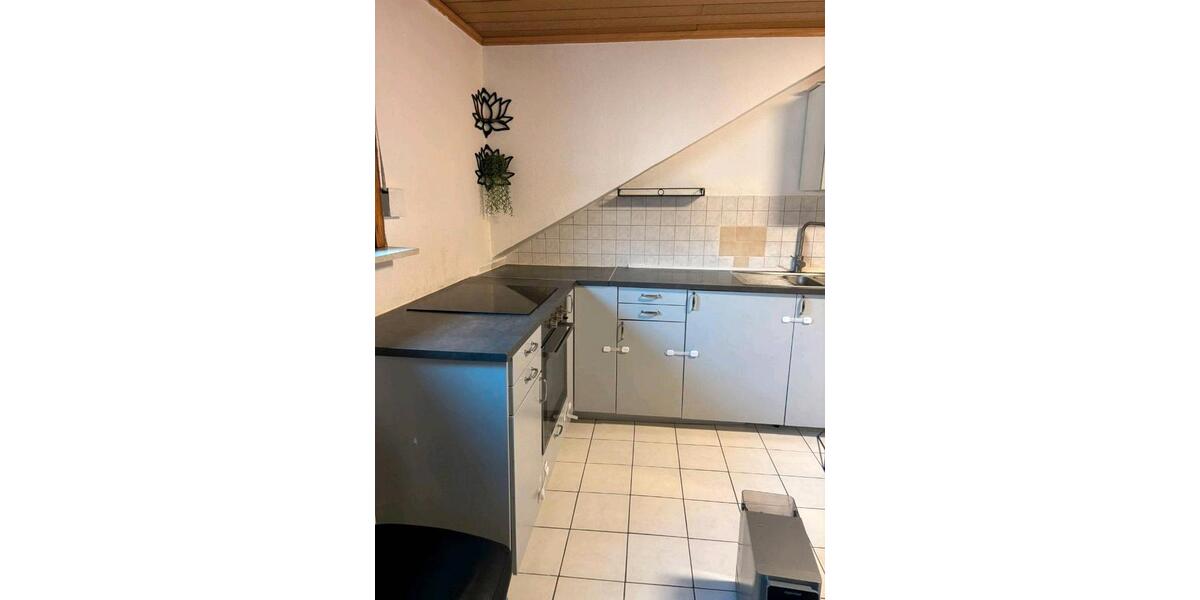 Dachgeschoßwohnung Bendorf - 3 Zimmer, 74 m&sup2;, 590&euro; | Angebot:26288403