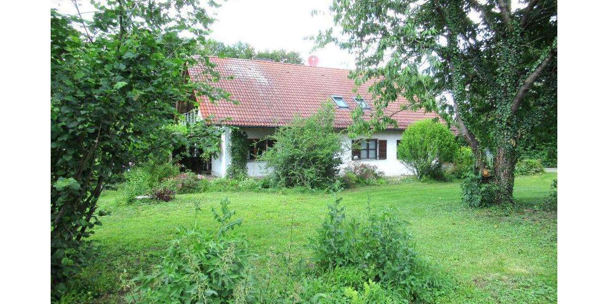 Einfamilienhaus Langenbach - 8 Zimmer, 240 m&sup2;, 2.500&euro; | Angebot:24416419