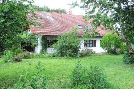 Haus zum Mieten in Langenbach 2.300 € 240 m² 8 zimmer