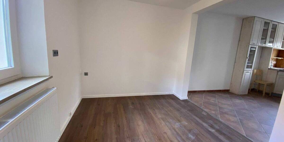 Reihenmittelhaus Nürnberg Röthenbach b Schweinau - 3 Zimmer, 100 m&sup2;, 1.250&euro; | Angebot:26797319