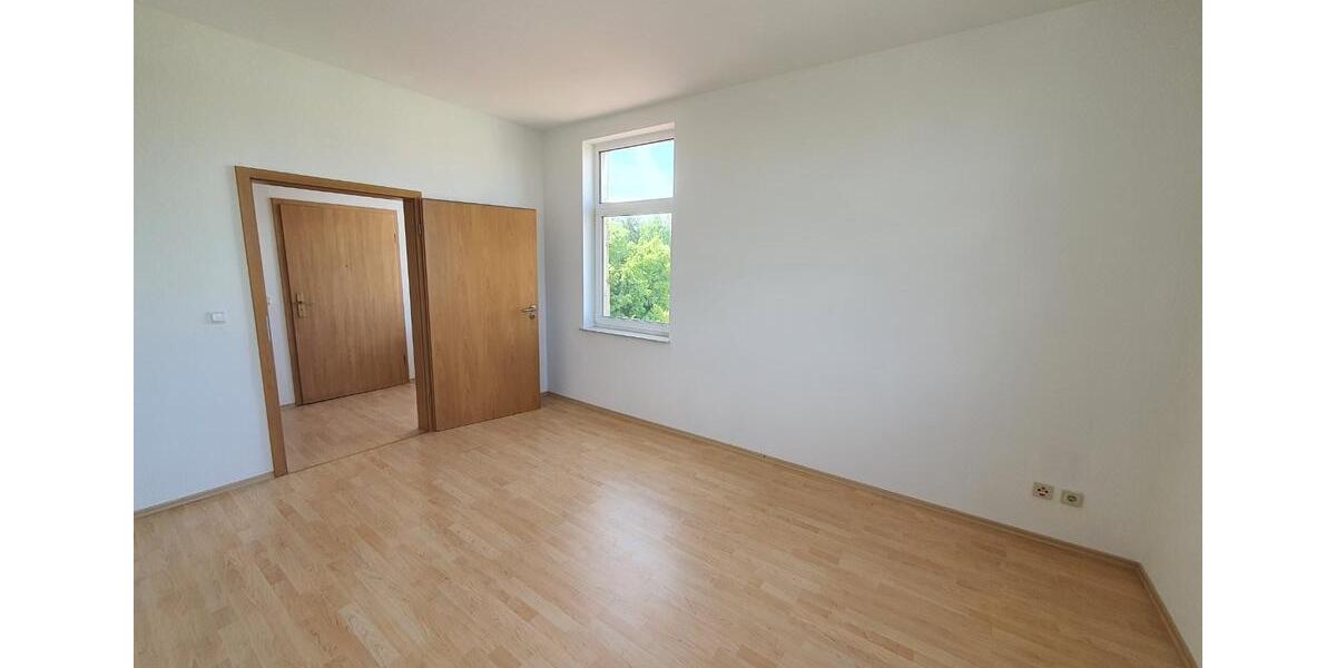 Etagenwohnung Apolda - 4 Zimmer, 98 m&sup2;, 870&euro; | Angebot:24672572