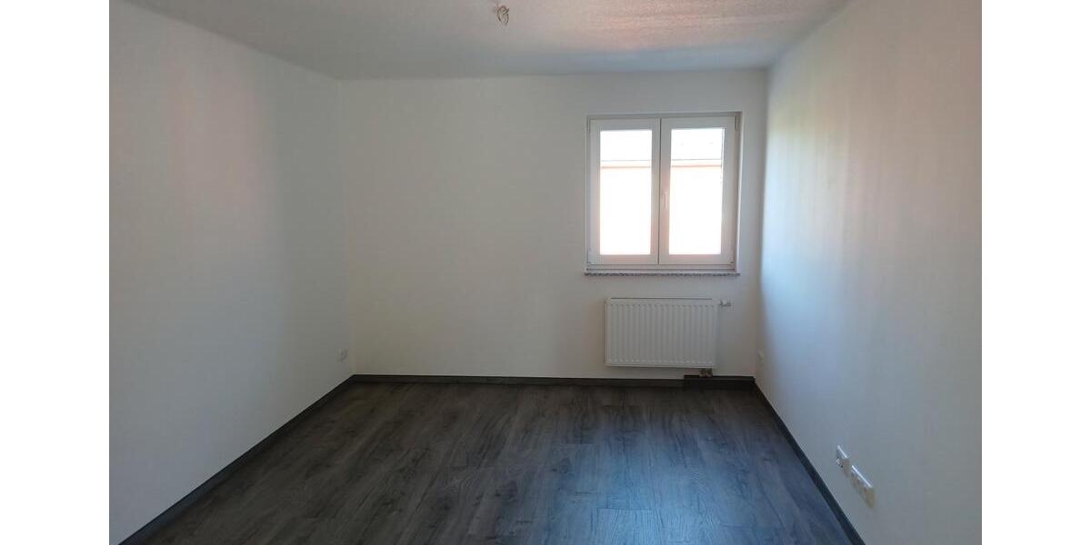 Etagenwohnung Hof Altstadt - 3 Zimmer, 70 m&sup2;, 616&euro; | Angebot:26532028