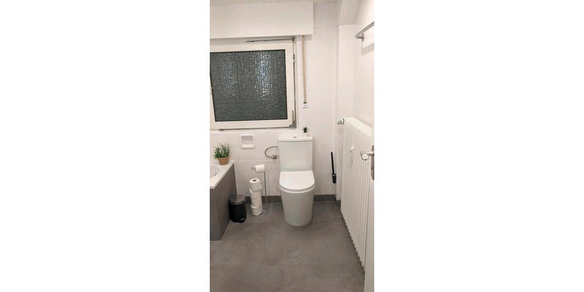 Dachgeschoßwohnung Sankt Augustin - 2 Zimmer, 75 m&sup2;, 2.500&euro; | Angebot:24381290