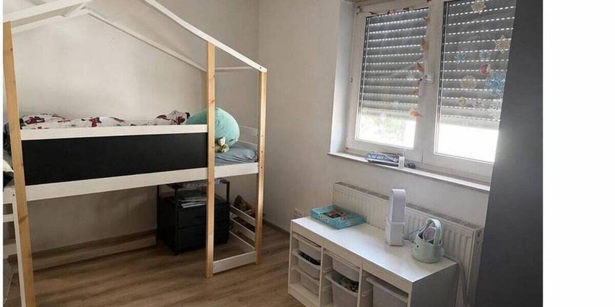 Etagenwohnung Karben Kloppenheim - 3 Zimmer, 87 m&sup2;, 1.300&euro; | Angebot:26657367
