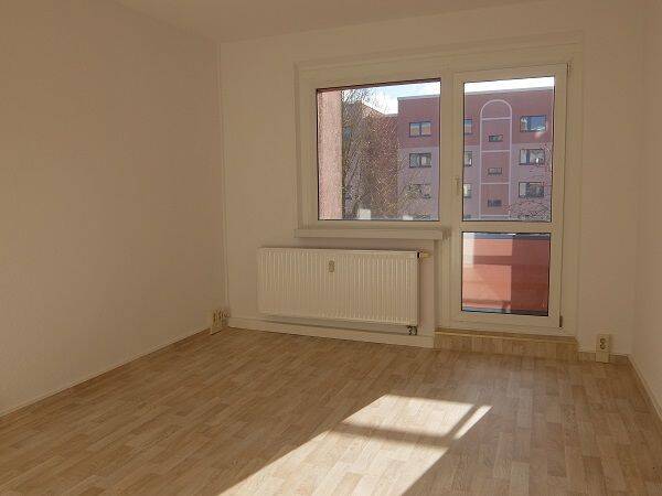 Etagenwohnung Döbeln Pommlitz - 3 Zimmer, 63 m&sup2;, 319&euro; | Angebot:26758665