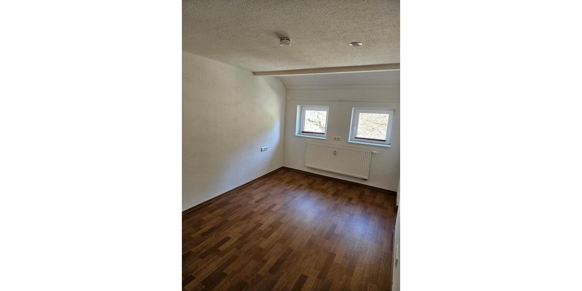 Dachgeschoßwohnung Raschau-Markersbach Markersbach - 3 Zimmer, 55 m&sup2;, 356&euro; | Angebot:26620097