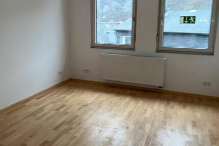 Wohnung Rüdesheim am Rhein - 3 Zimmer, 124 m&sup2;, 950&euro; | Angebot:25795144