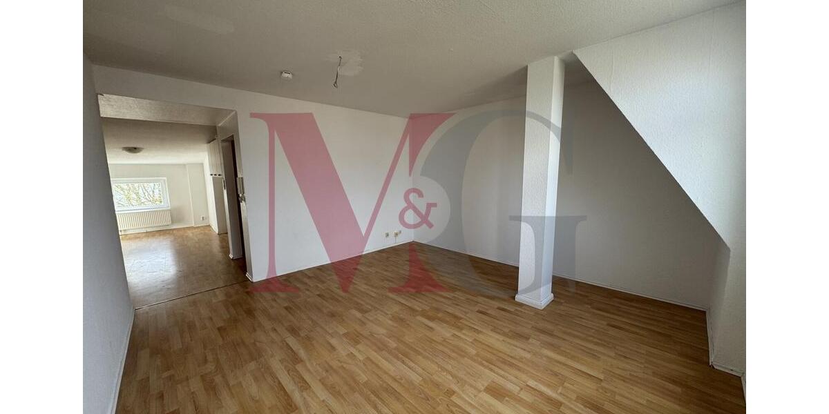 Dachgeschoßwohnung Wilhelmshaven - 4 Zimmer, 80 m&sup2;, 630&euro; | Angebot:26478274