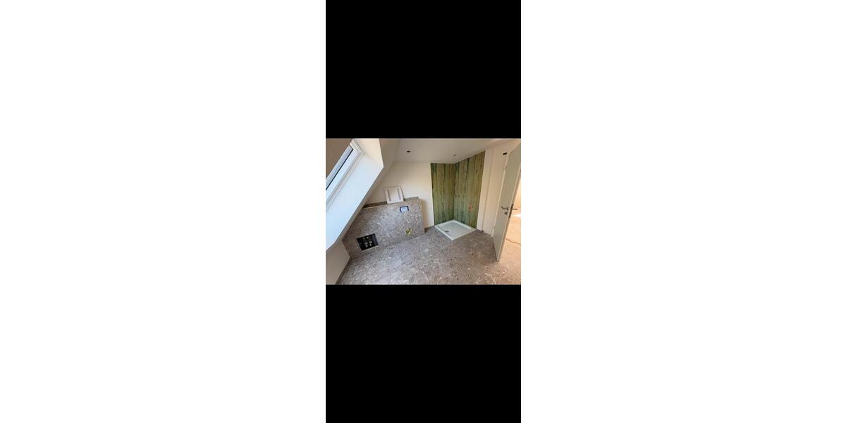 Dachgeschoßwohnung Bredstedt - 3 Zimmer, 66 m&sup2;, 858&euro; | Angebot:26655353