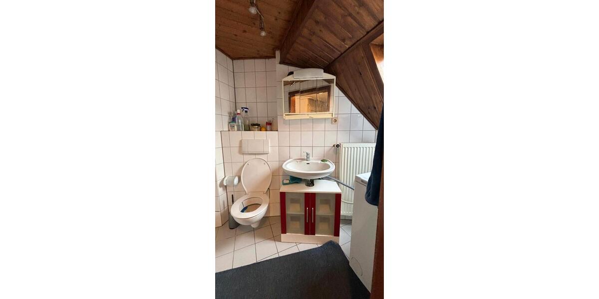 Dachgeschoßwohnung Birkenau - 3 Zimmer, 90 m&sup2;, 950&euro; | Angebot:26701066