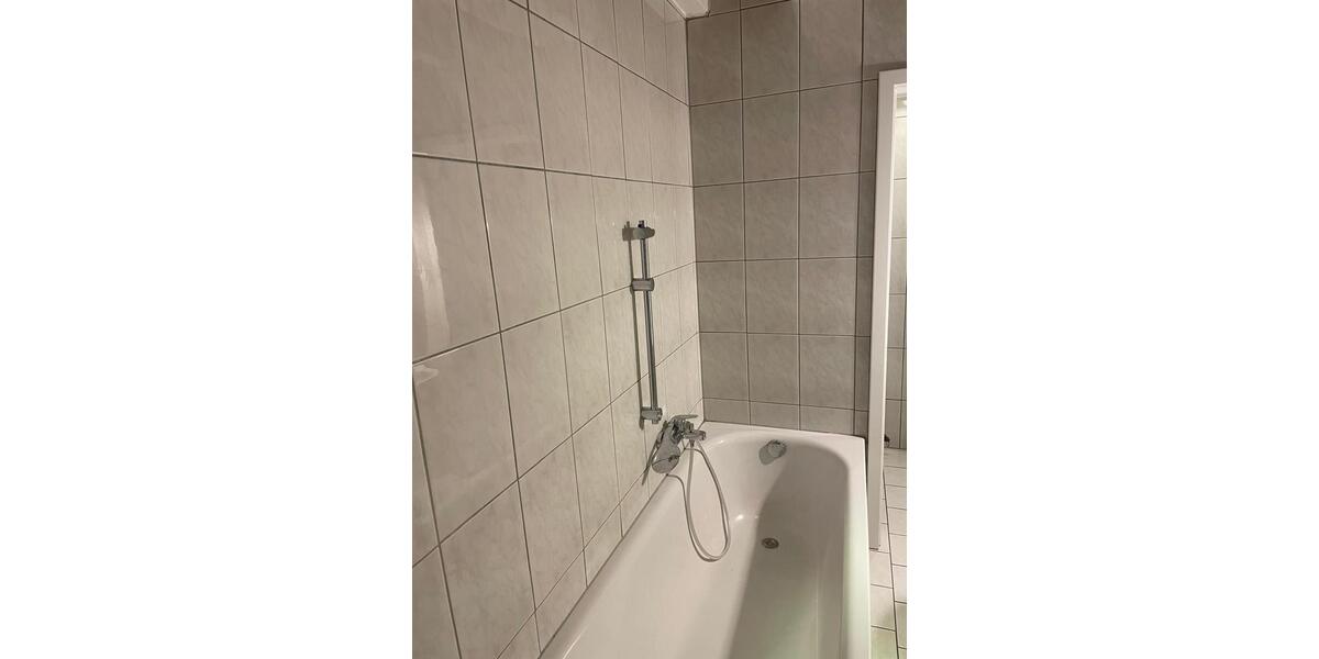 Wohnen auf Zeit Nürnberg Eberhardshof - 5 Zimmer, 145 m&sup2;, 300&euro; | Angebot:26492689