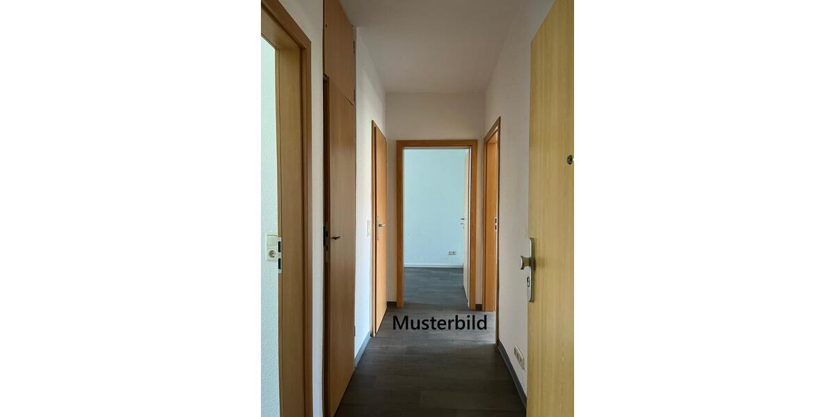 Etagenwohnung Gräfenhainichen - 3 Zimmer, 59 m&sup2;, 400&euro; | Angebot:26490790