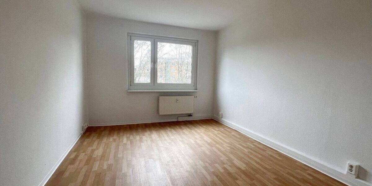 Etagenwohnung Gera Lusan - 2 Zimmer, 55 m&sup2;, 310&euro; | Angebot:26763544