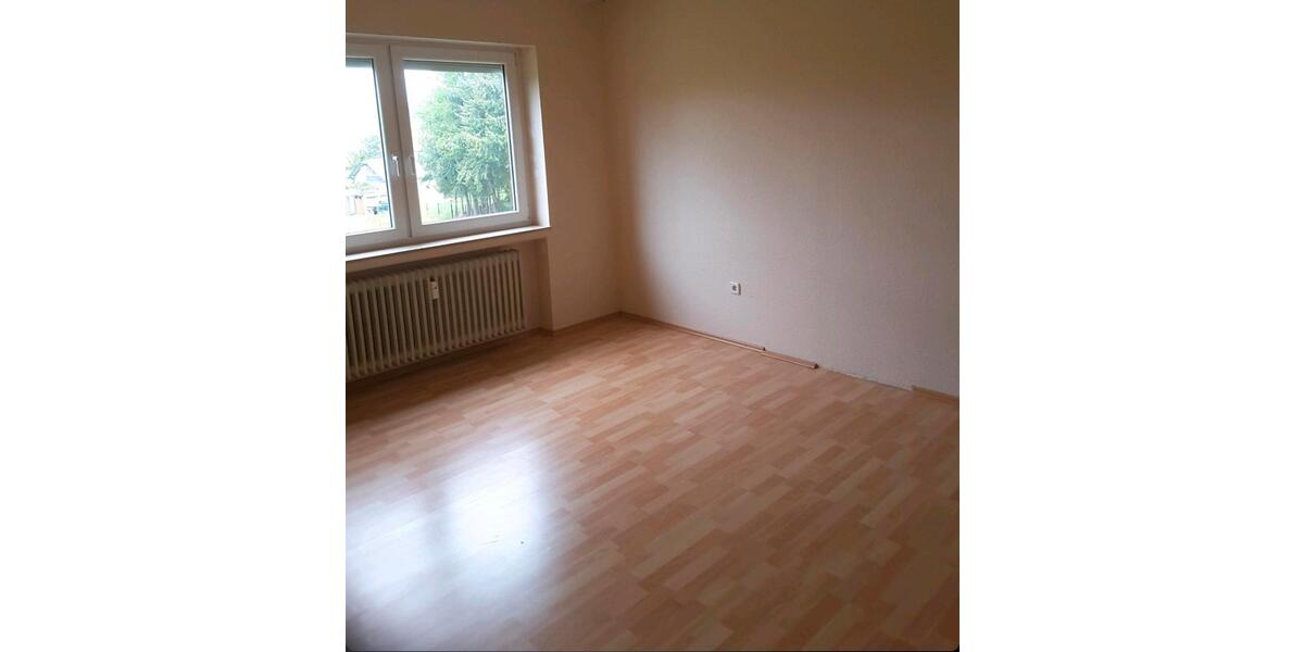 Helle 3-Zimmerwohnung mit Balkon, inkl. Küche und Stellplatz 3 zimmer