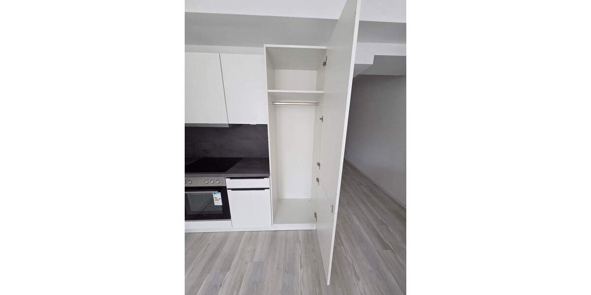 Modernes City-Apartment mit Neubau-Ausstattung, Einbauküche, neues Bad mit Walk-In-Dusche, Aufzug 2 zimmer