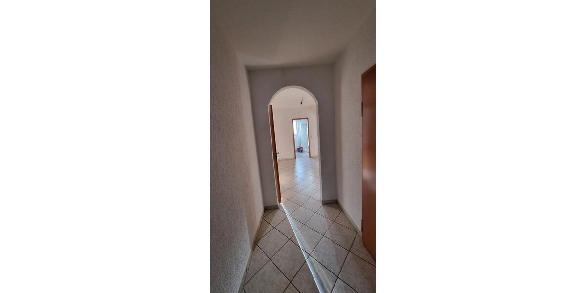 Dachgeschoßwohnung Bad Kissingen - 4 Zimmer, 122 m&sup2;, 970&euro; | Angebot:26233588