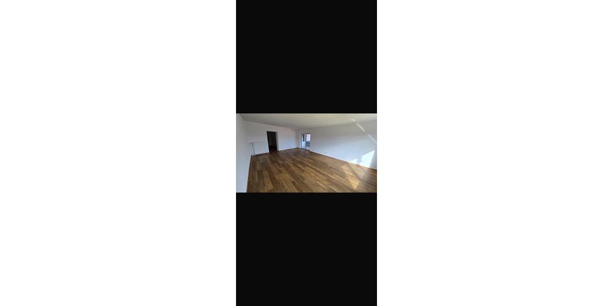 Etagenwohnung Amberg - 5 Zimmer, 146 m&sup2;, 1.345&euro; | Angebot:24678372