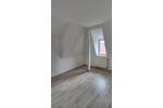 Dachgeschoßwohnung Glauchau - 3 Zimmer, 66 m&sup2;, 360&euro; | Angebot:25852912