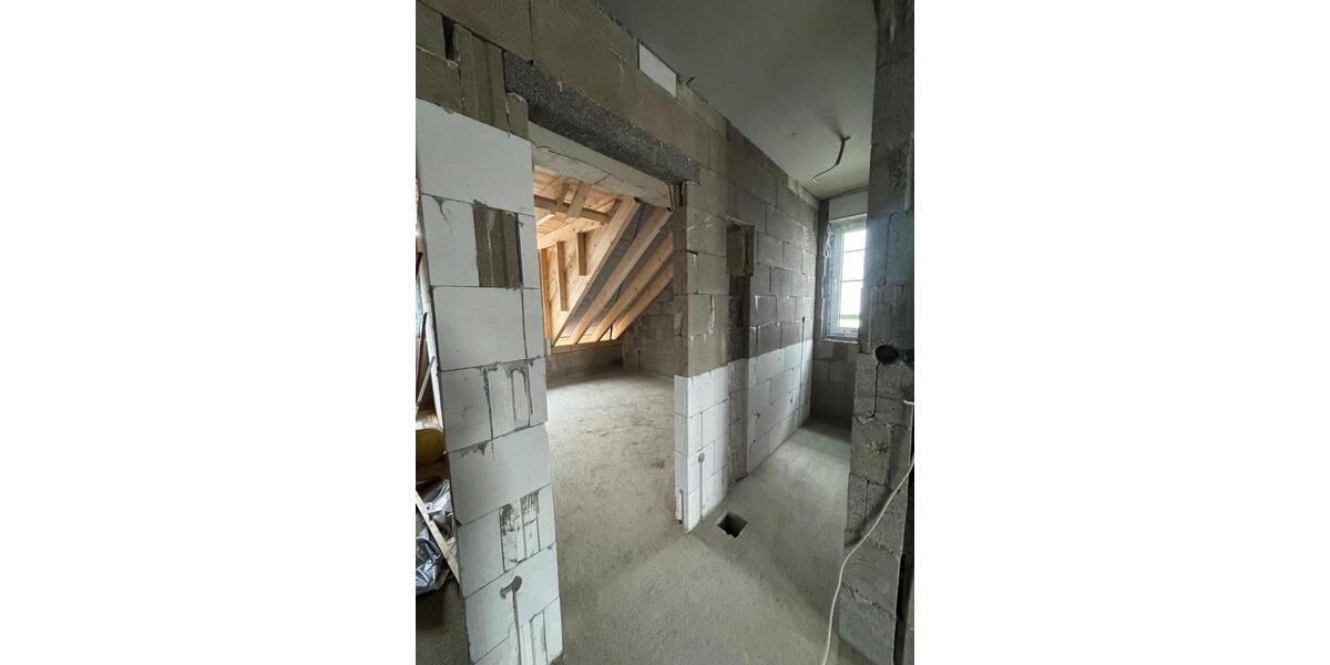 Dachgeschoßwohnung Euskirchen Dom-Esch - 3 Zimmer, 61 m&sup2;, 1.300&euro; | Angebot:26041675