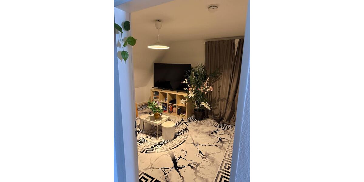 Dachgeschoßwohnung Hamburg Langenhorn - 2.5 Zimmer, 60 m&sup2;, 1.100&euro; | Angebot:26646722