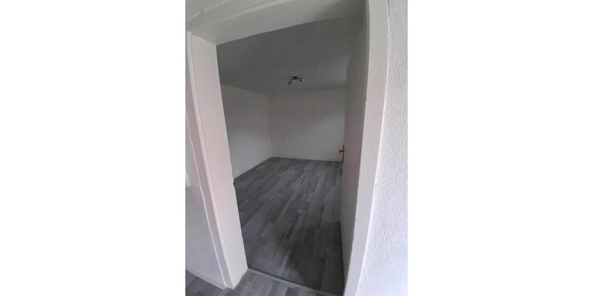 Erdgeschoßwohnung Balingen - 3 Zimmer, 85 m&sup2;, 950&euro; | Angebot:26150475