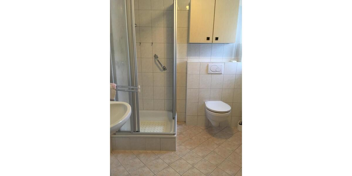 Erdgeschoßwohnung Rotenburg an der Fulda - 3 Zimmer, 92 m&sup2;, 450&euro; | Angebot:25351556