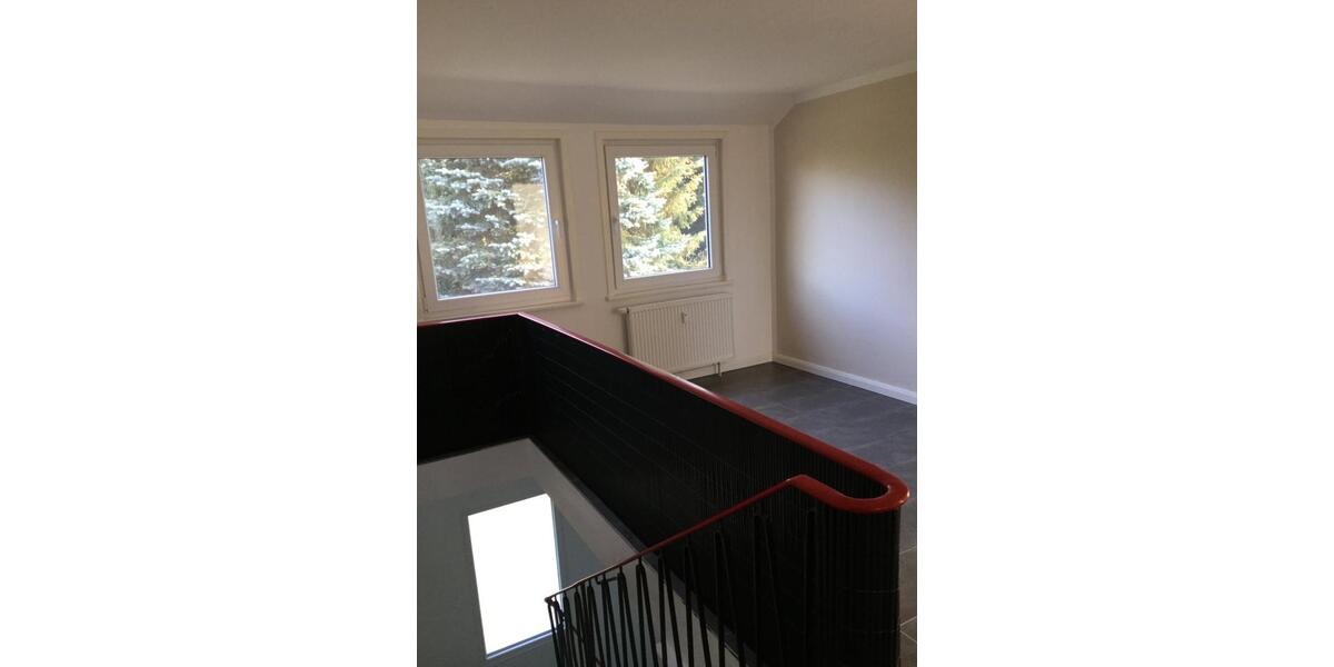 Dachgeschoßwohnung Oldendorf - 3 Zimmer, 90 m&sup2;, 810&euro; | Angebot:25944740