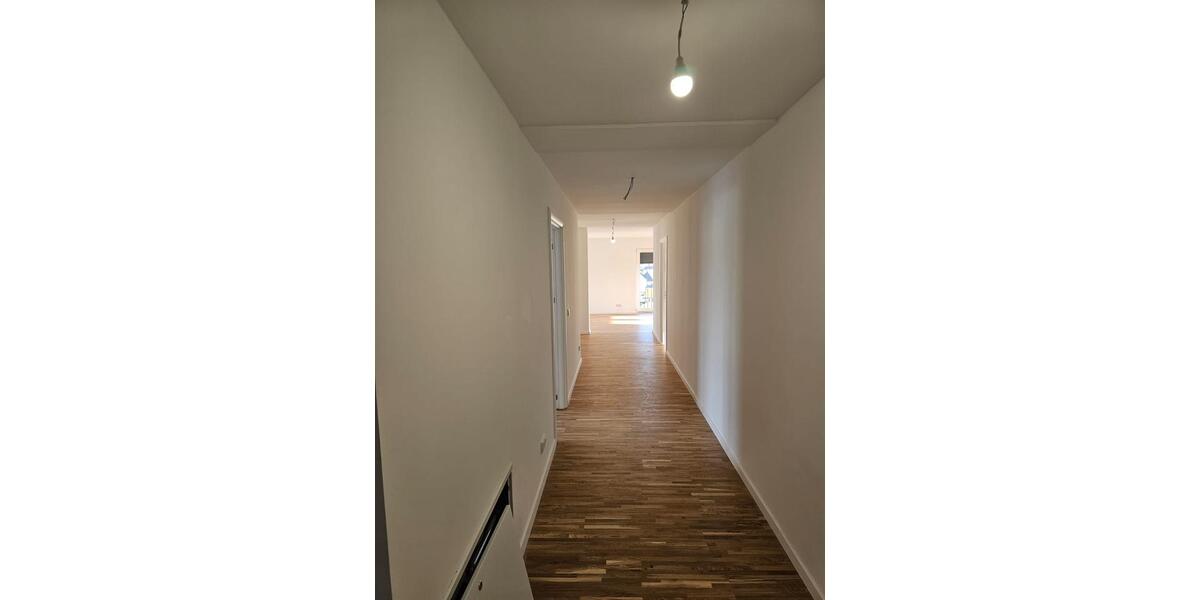 Etagenwohnung Rottenburg an der Laaber - 4 Zimmer, 117 m&sup2;, 1.295&euro; | Angebot:26026751