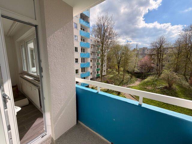 Etagenwohnung Kiel Mettenhof - 3 Zimmer, 91 m&sup2;, 882&euro; | Angebot:26170341