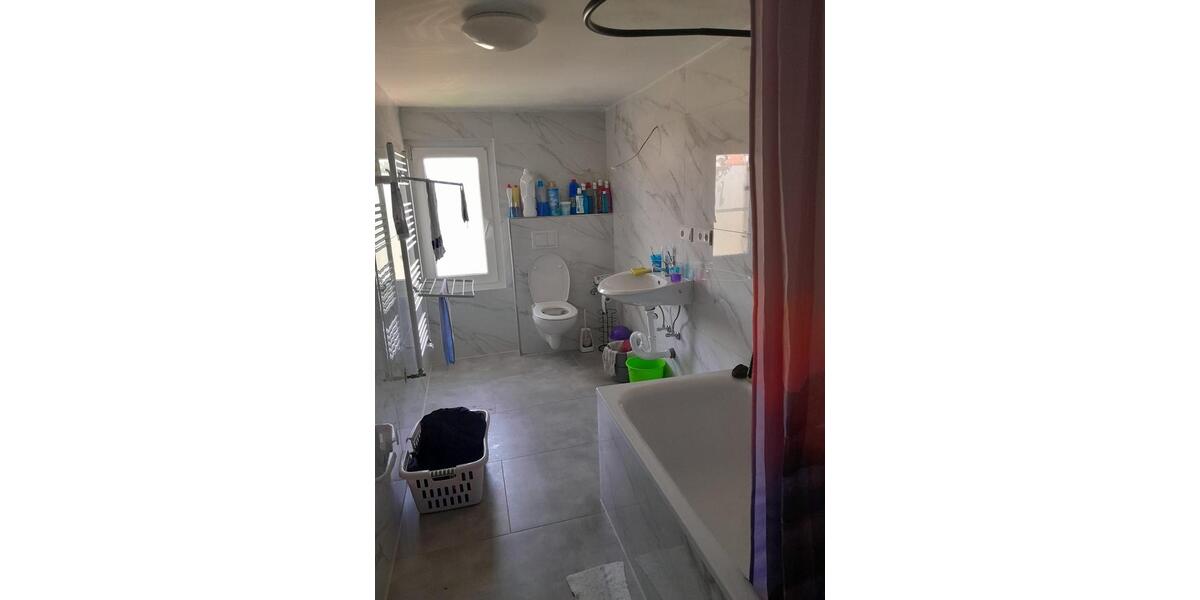 Etagenwohnung Warburg - 3.5 Zimmer, 113 m&sup2;, 1.000&euro; | Angebot:26689307