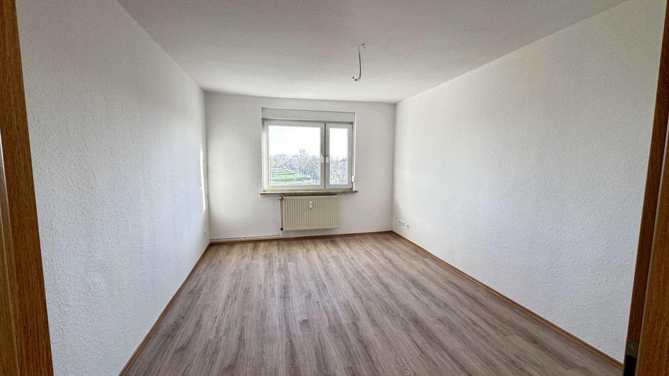 Erdgeschoßwohnung Staßfurt - 2 Zimmer, 48 m&sup2;, 318&euro; | Angebot:19380285