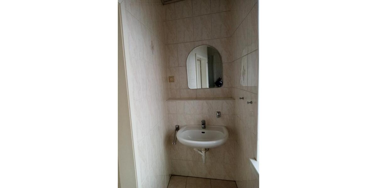 Etagenwohnung Roth - 1 Zimmer, 30 m&sup2;, 165&euro; | Angebot:26129653