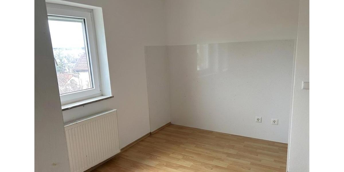 Dachgeschoßwohnung Alsfeld - 5 Zimmer, 75 m&sup2;, 900&euro; | Angebot:25960494