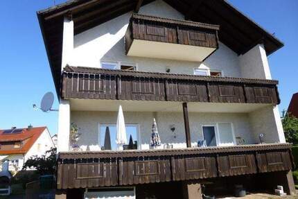 Wohlfühlcharakter in ruhiger Lage!! Schöne 3-Zimmer-Wohnung mit großem Balkon und Garage im 3-Familienhaus in Allersberg 3 zimmer