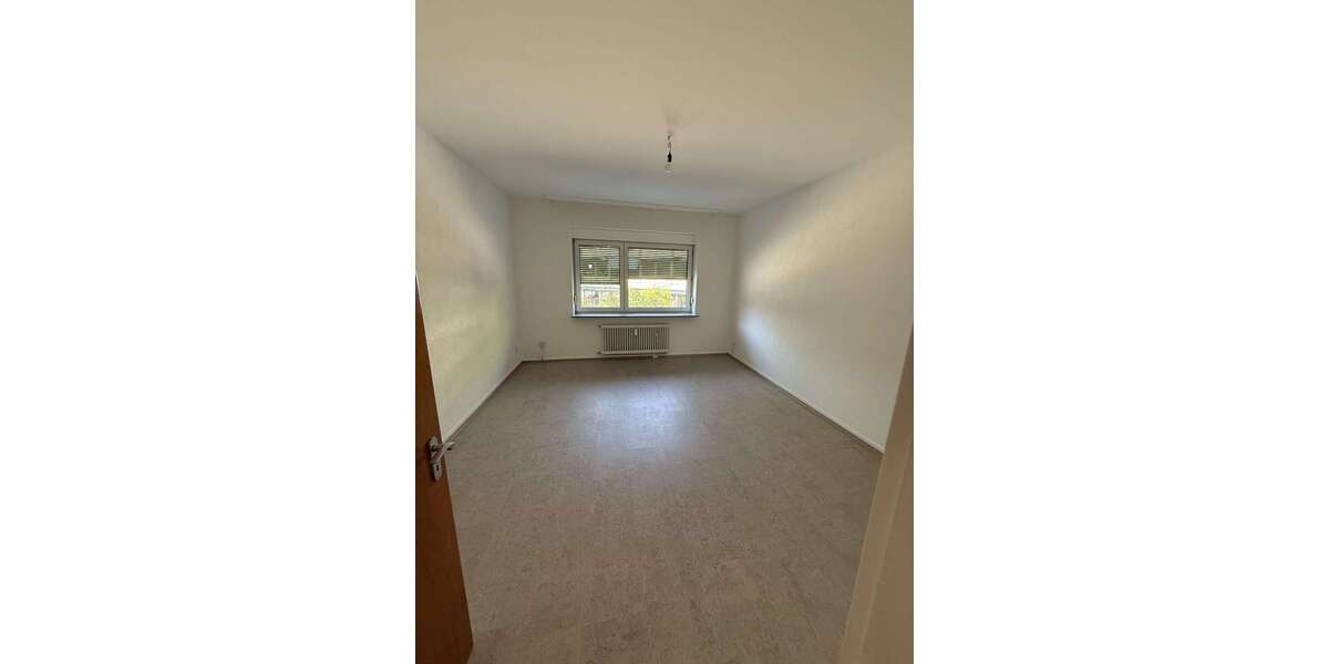 Etagenwohnung Darmstadt - 4 Zimmer, 110 m&sup2;, 1.600&euro; | Angebot:27233549