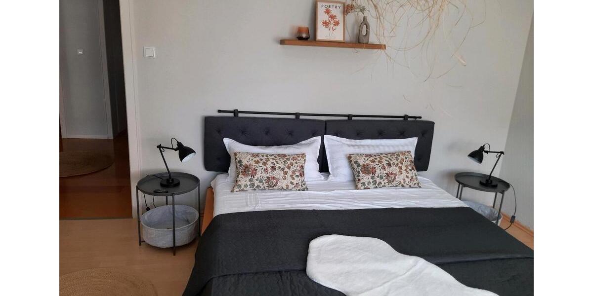 Wohnen auf Zeit Paderborn Univiertel - 2 Zimmer, 60 m&sup2;, 1.280&euro; | Angebot:25162280