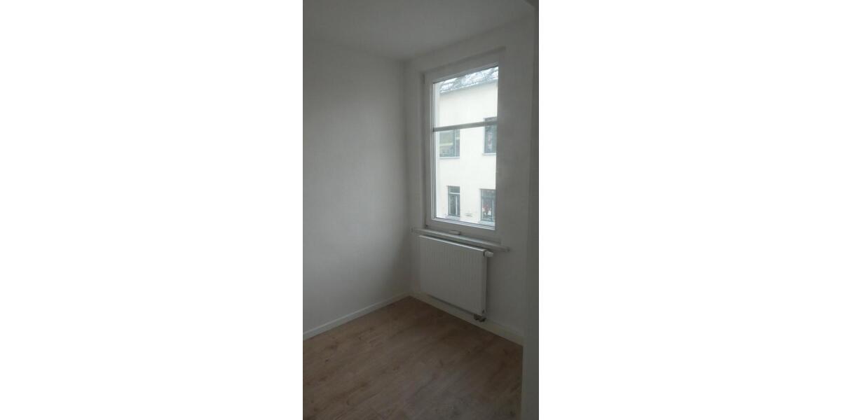 Etagenwohnung Glauchau - 2 Zimmer, 27 m&sup2;, 280&euro; | Angebot:26479193
