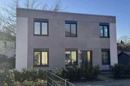 Haus zum Mieten in Berlin 4.334 € 197 m² 6 zimmer