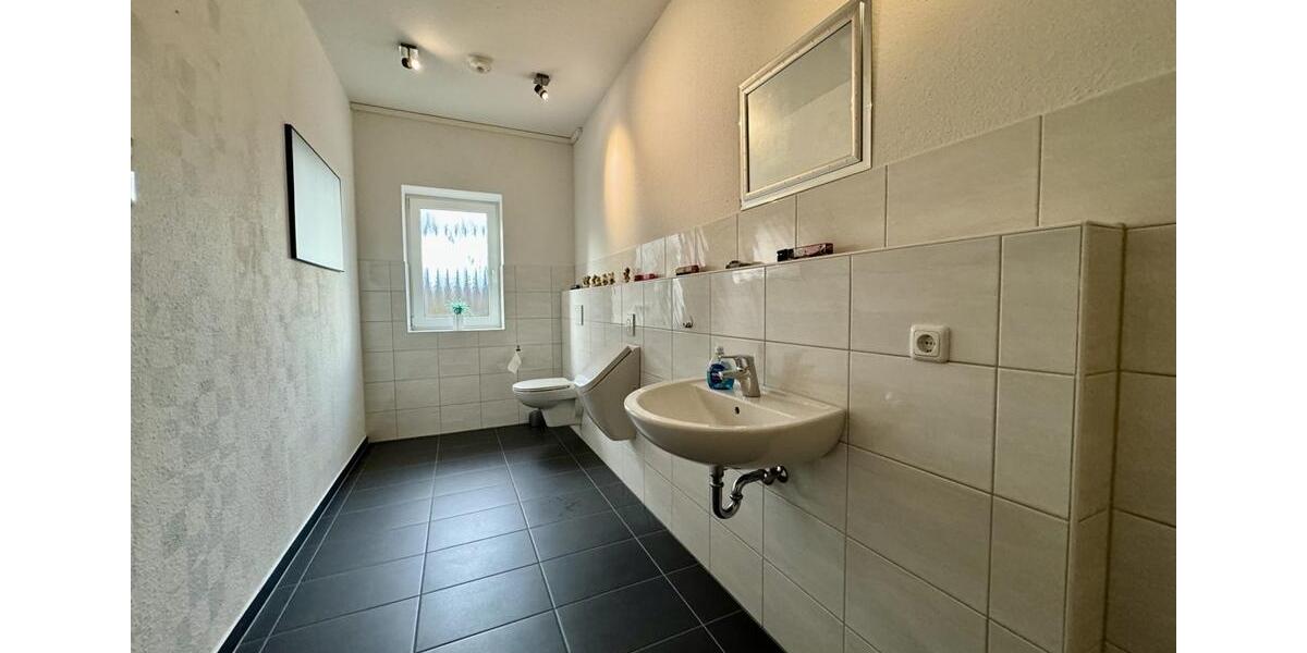 Gewerbeobjekt Brunsbüttel - 2.000&euro; | Angebot:24384648