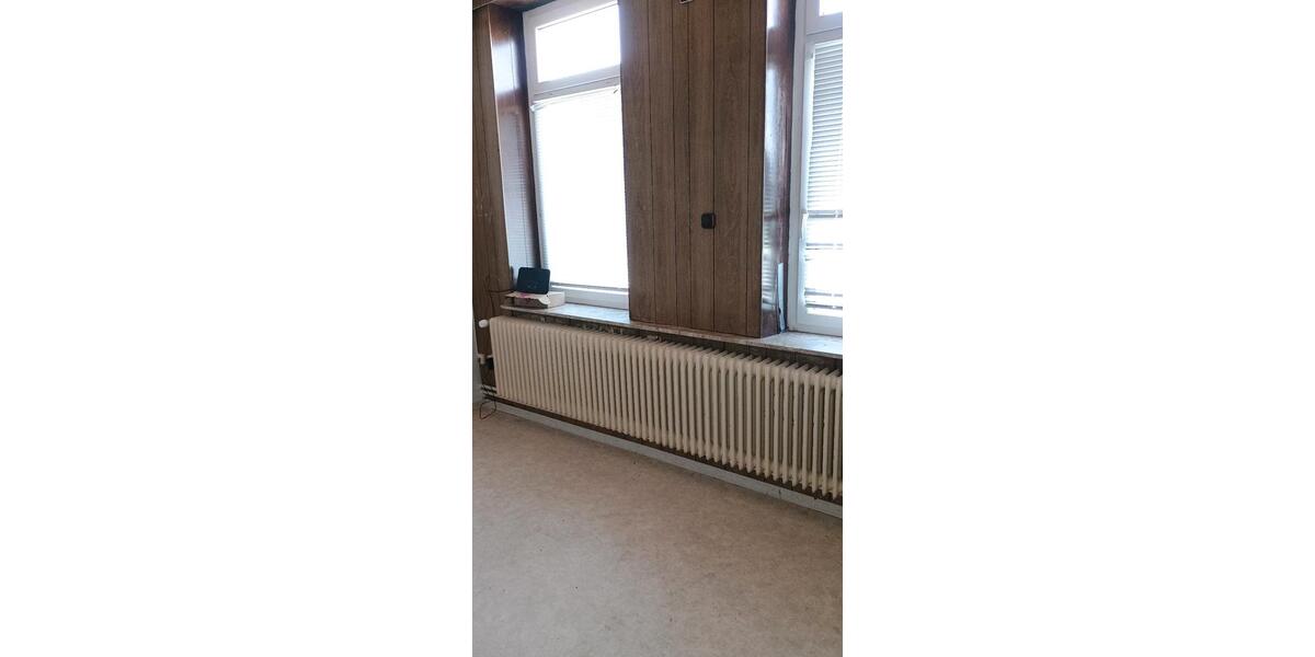 Erdgeschoßwohnung Stadland - 4 Zimmer, 160 m&sup2;, 1.400&euro; | Angebot:26696455