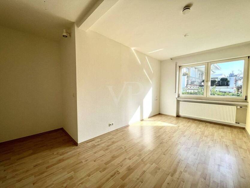 Wohnen wie im eigenen Haus mit grandiosem Garten