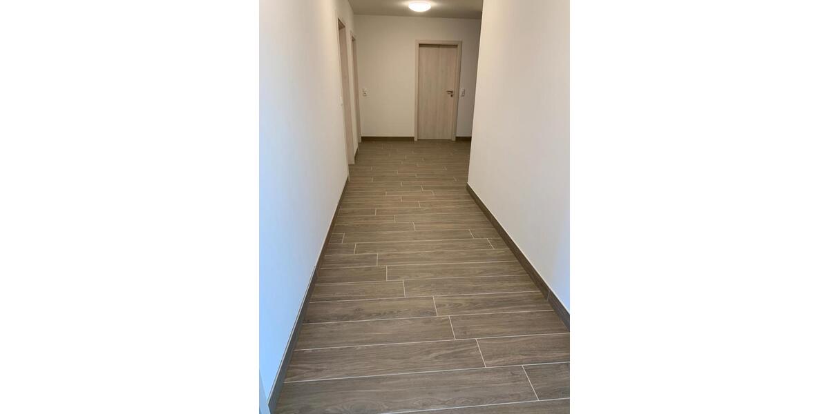 Erdgeschoßwohnung Wiesmoor - 4 Zimmer, 136 m&sup2;, 1.260&euro; | Angebot:26088513