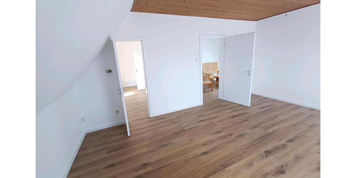 Dachgeschoßwohnung Fürstenau - 3 Zimmer, 77 m&sup2;, 710&euro; | Angebot:24842288