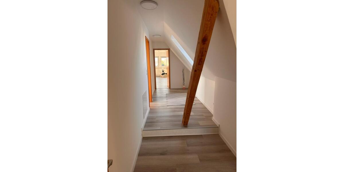 Dachgeschoßwohnung Melle - 3 Zimmer, 72 m&sup2;, 650&euro; | Angebot:24726795