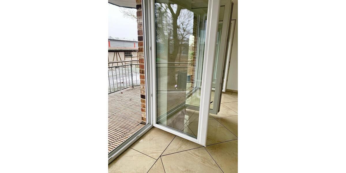 Dachgeschoßwohnung Verden (Aller) - 4 Zimmer, 155 m&sup2;, 1.400&euro; | Angebot:24776137