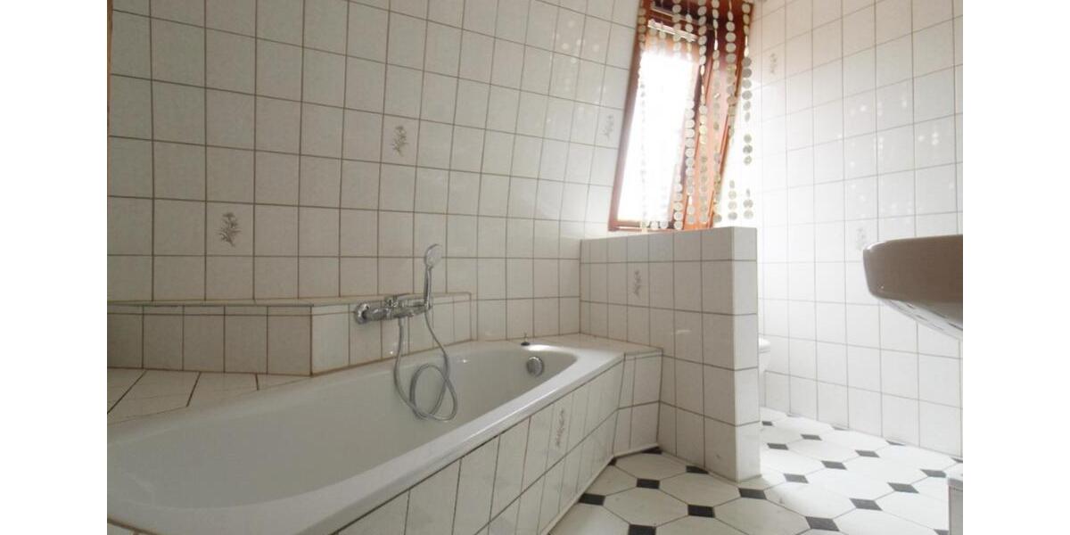 Etagenwohnung Lunzenau - 4 Zimmer, 81 m&sup2;, 430&euro; | Angebot:24940982