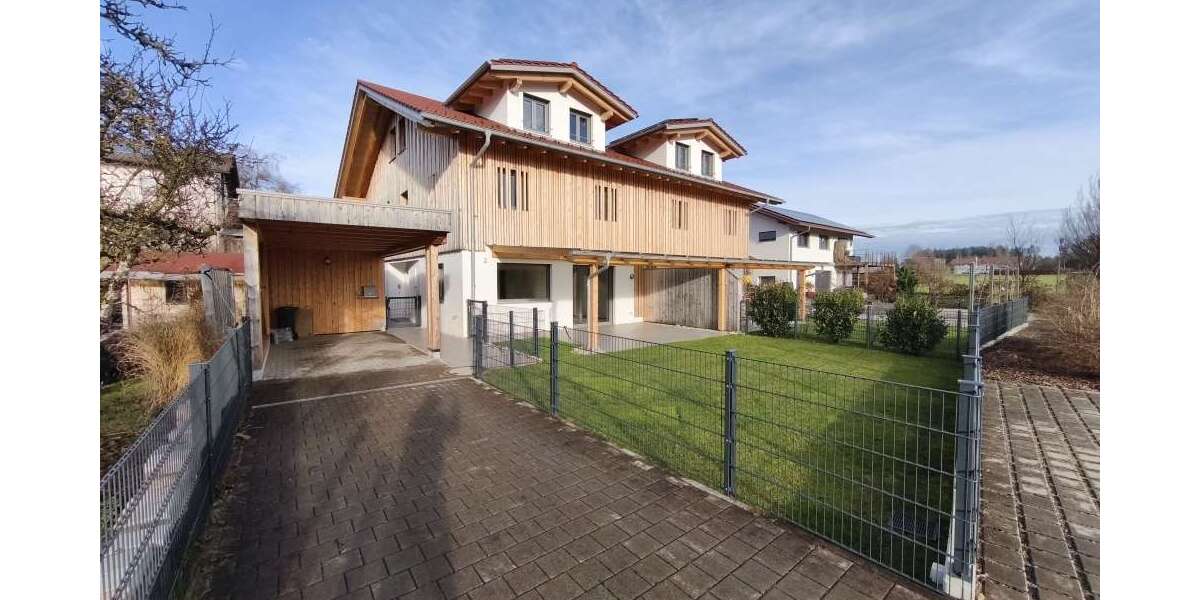 Haus zum Mieten in Traunreut 2.130 € 154.26 m² 4 zimmer